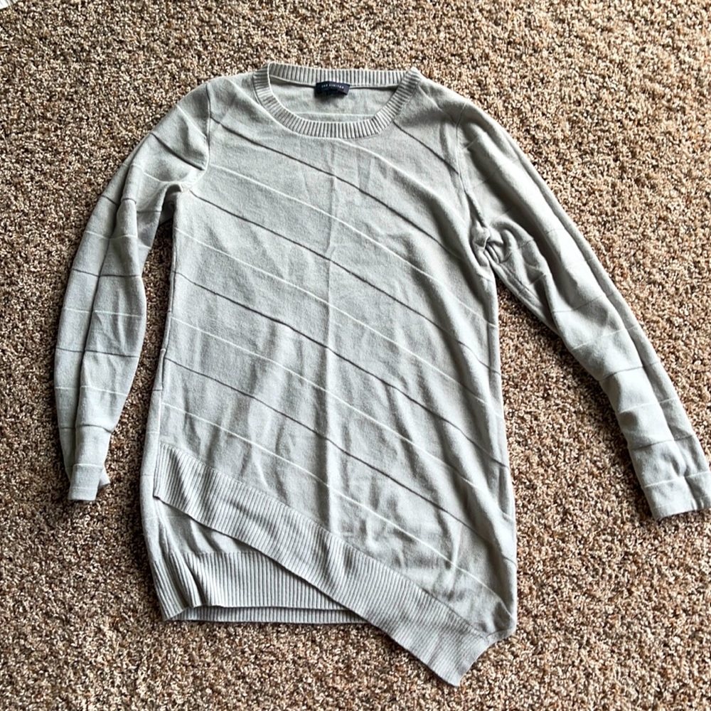 Lightweight long sweater